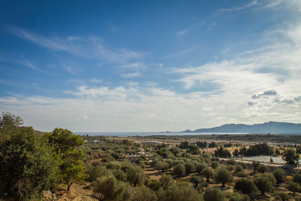 Haraki Hill & Sea View Apartments Eksteriør bilde